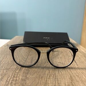 Fendi Black Round Glasses with Fendi Case